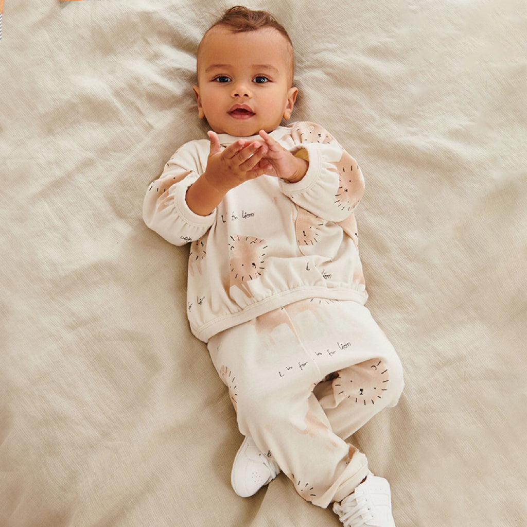 Conjunto casual con sudadera con capucha de león de dibujos animados