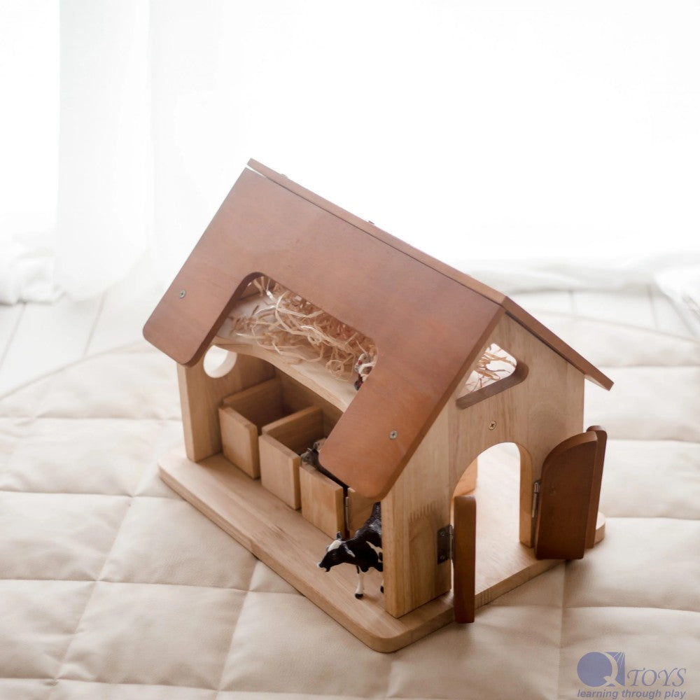 Wooden Play Horse Stable
