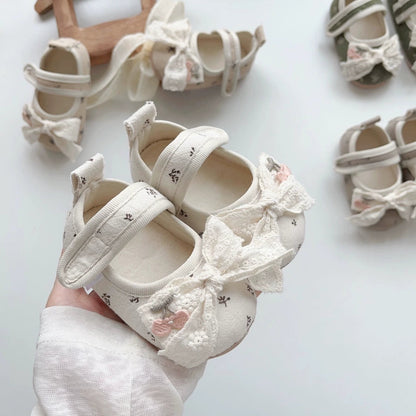 Floral Pattern Butterfly-Bow Shoes