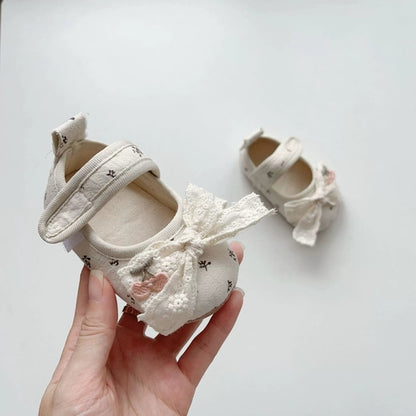 Floral Pattern Butterfly-Bow Shoes