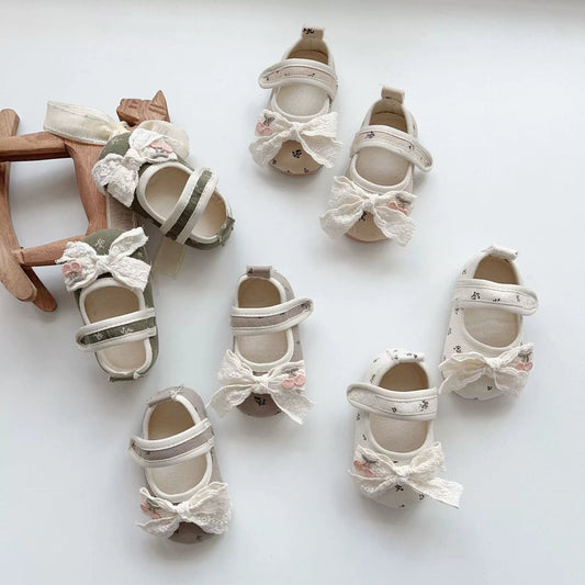 Floral Pattern Butterfly-Bow Shoes
